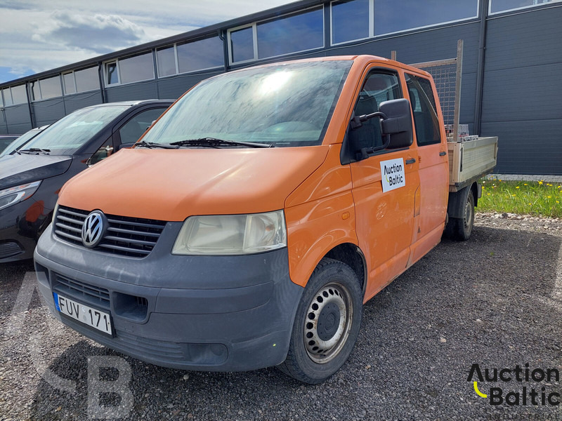 Volkswagen Transporter - Open body delivery van, Combi van: picture 1 Volkswagen Transporter - Open body delivery van, Combi van: picture 1
