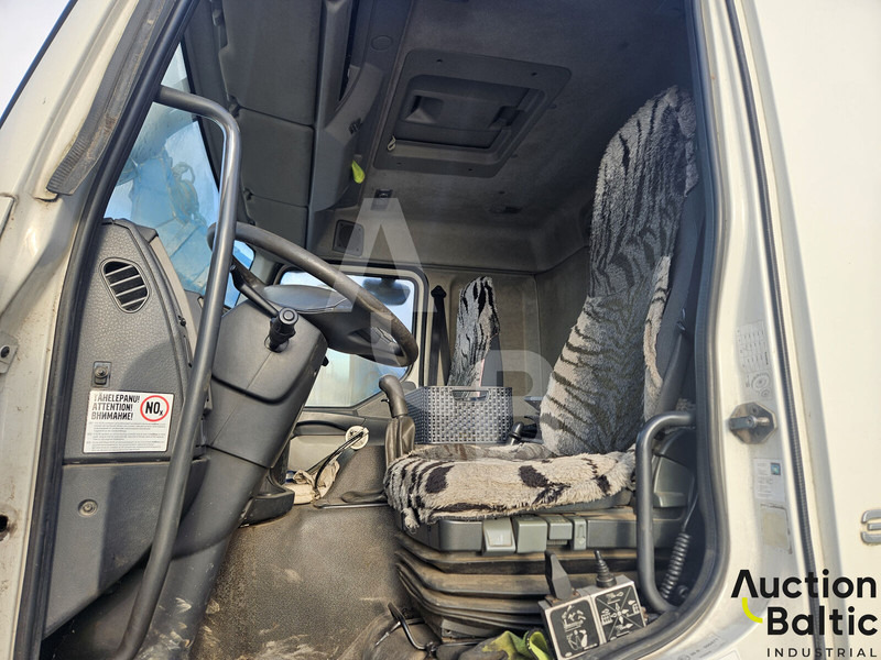 Hook lift truck, Crane truck Volvo FE320: picture 15