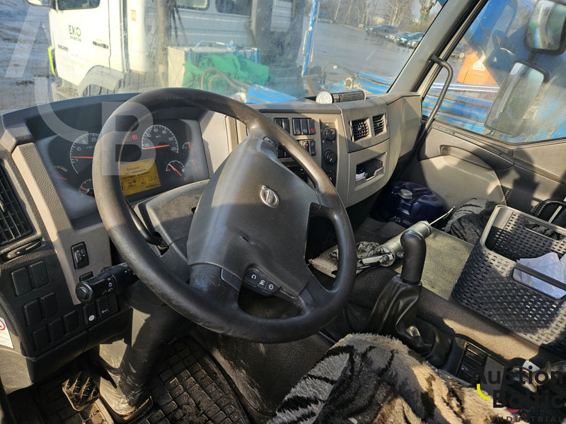 Hook lift truck, Crane truck Volvo FE320: picture 13
