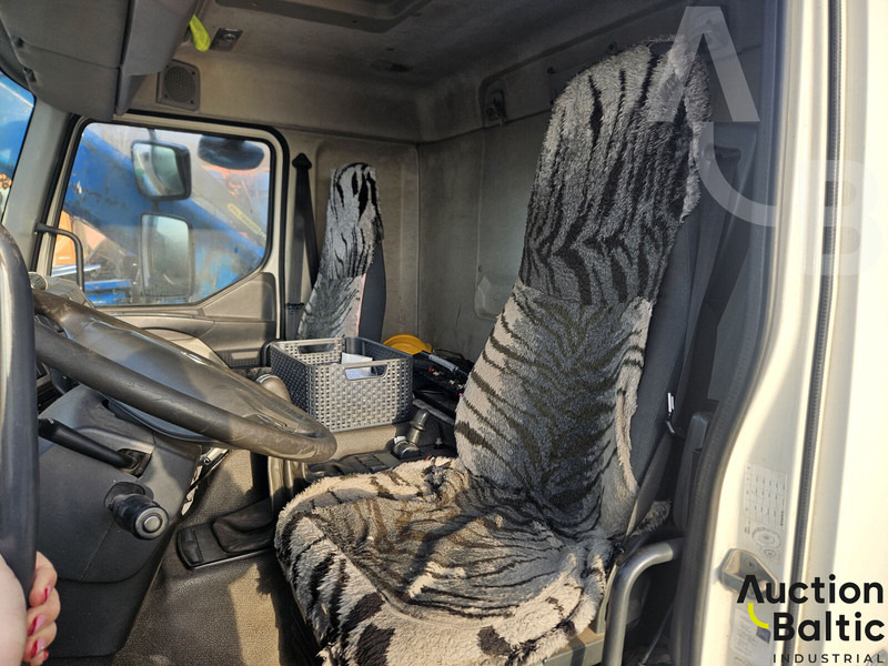 Hook lift truck, Crane truck Volvo FE320: picture 14