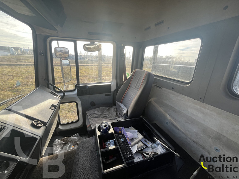 Tow truck Volvo FL4-6: picture 8