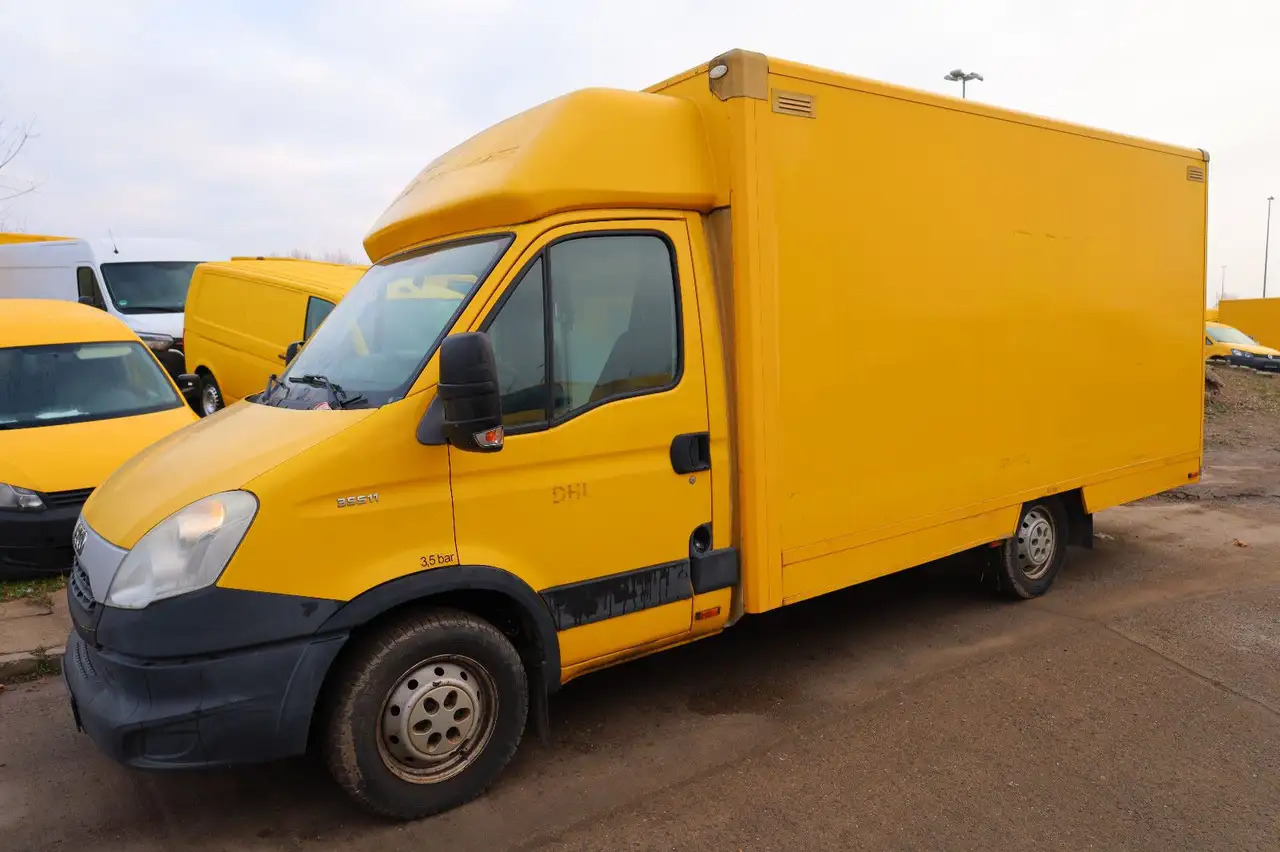 Iveco Daily/ Regalsystem/Luftfeder/1. Hand - Closed box van: picture 1 Iveco Daily/ Regalsystem/Luftfeder/1. Hand - Closed box van: picture 1