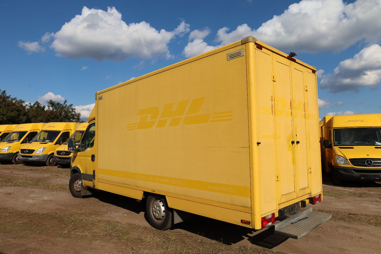 Iveco IS35SI2AA Daily/ Regalsystem/Luftfeder/1. Hand/ - Closed box van: picture 4 Iveco IS35SI2AA Daily/ Regalsystem/Luftfeder/1. Hand/ - Closed box van: picture 4