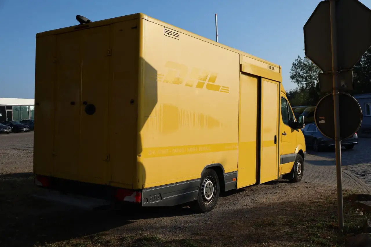 Mercedes-Benz Sprinter II Pritsche/ Koffer/Regalsystem - Closed box van: picture 5 Mercedes-Benz Sprinter II Pritsche/ Koffer/Regalsystem - Closed box van: picture 5