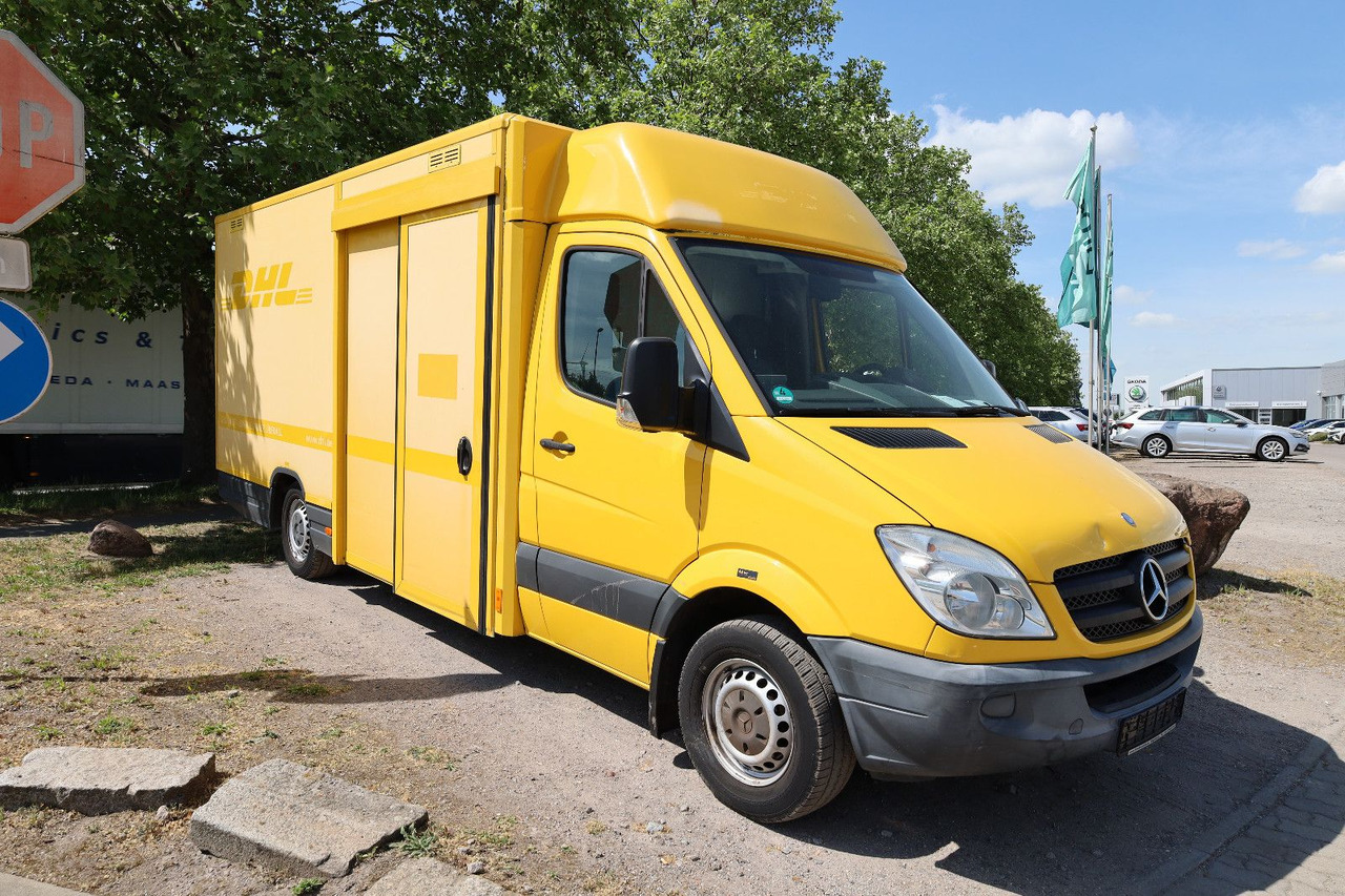 Mercedes-Benz Sprinter II Pritsche/ Koffer/Regalsystem - Closed box van: picture 2 Mercedes-Benz Sprinter II Pritsche/ Koffer/Regalsystem - Closed box van: picture 2