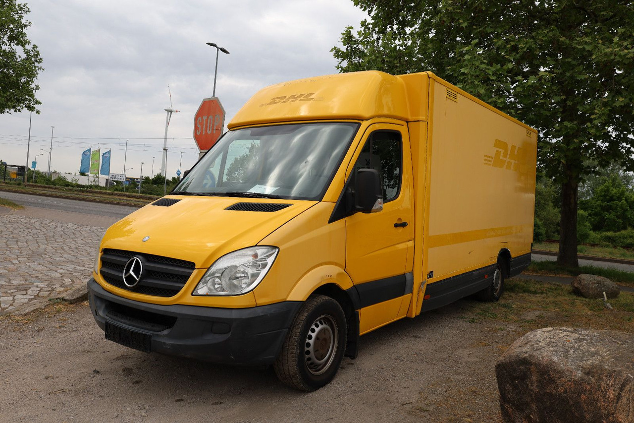 Mercedes-Benz Sprinter II Pritsche/ Koffer/Regalsystem - Closed box van: picture 1 Mercedes-Benz Sprinter II Pritsche/ Koffer/Regalsystem - Closed box van: picture 1