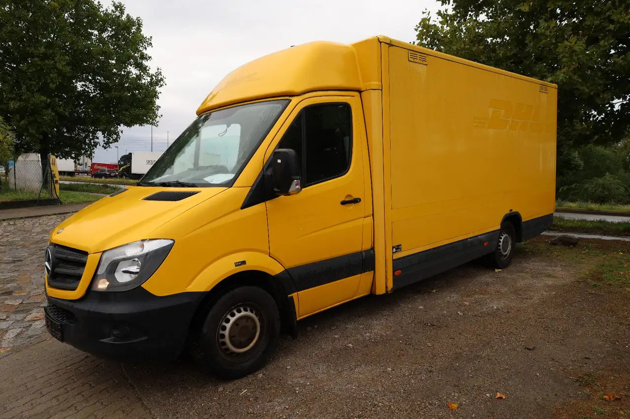 Mercedes-Benz Sprinter II Pritsche/ Koffer/Regalsystem - Closed box van: picture 2 Mercedes-Benz Sprinter II Pritsche/ Koffer/Regalsystem - Closed box van: picture 2
