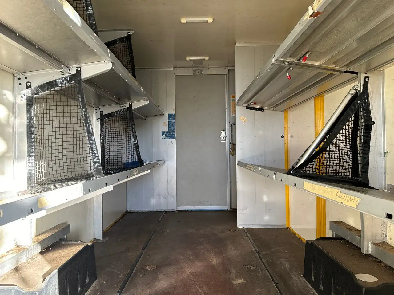 Closed box van Mercedes-Benz Sprinter/Koffer/Regalsystem/ EU5/ 1. Hand: picture 18