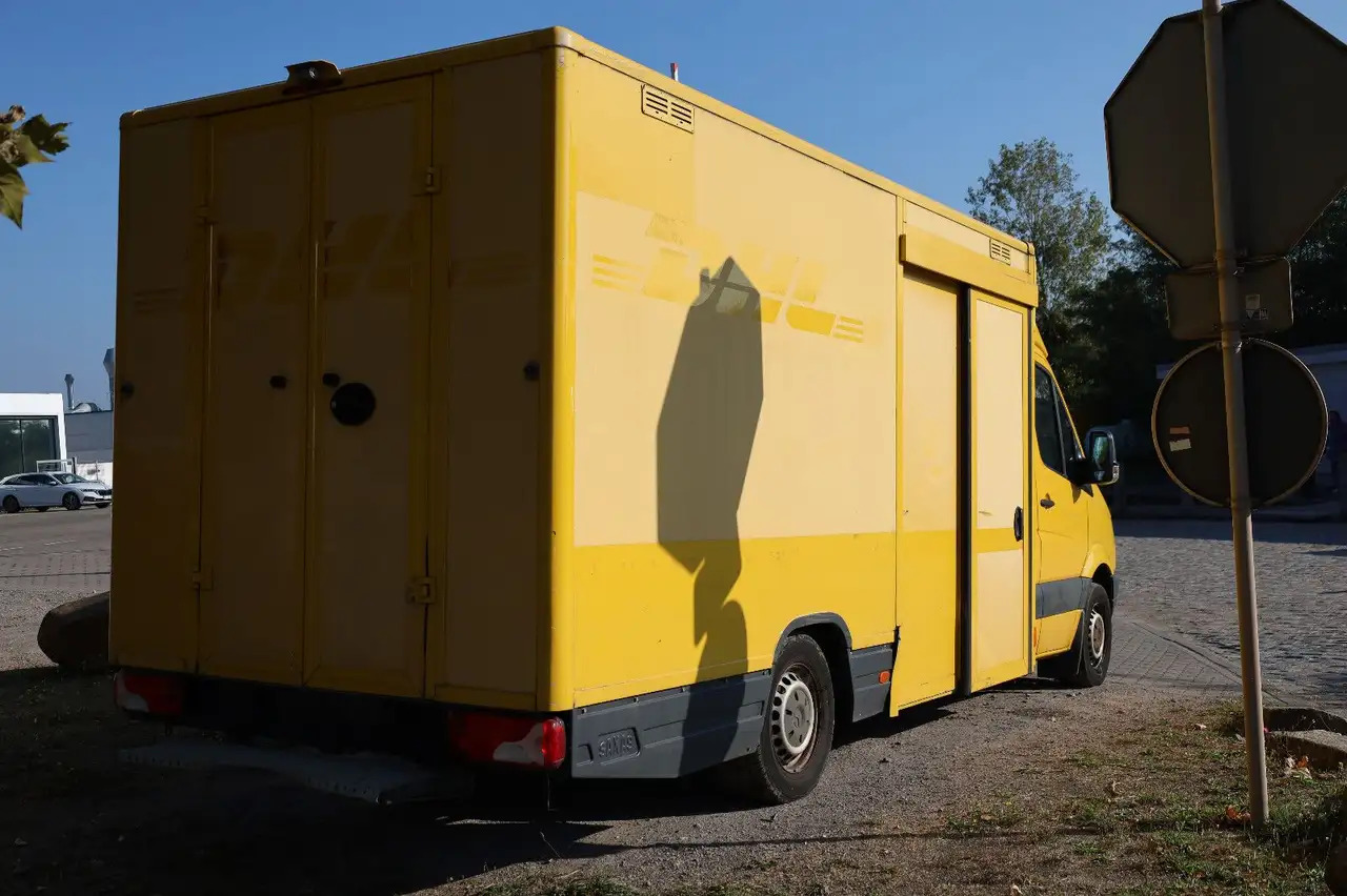 Mercedes-Benz Sprinter/Koffer/Regalsystem/ EU5/ 1. Hand - Closed box van: picture 4 Mercedes-Benz Sprinter/Koffer/Regalsystem/ EU5/ 1. Hand - Closed box van: picture 4