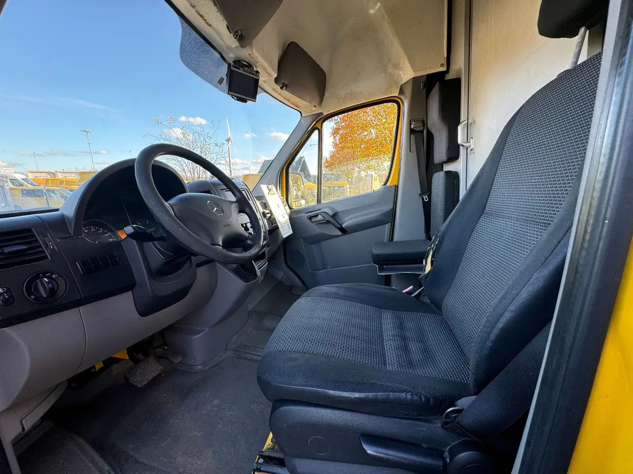 Closed box van Mercedes-Benz Sprinter/Koffer/Regalsystem/ EU5/ 1. Hand: picture 6