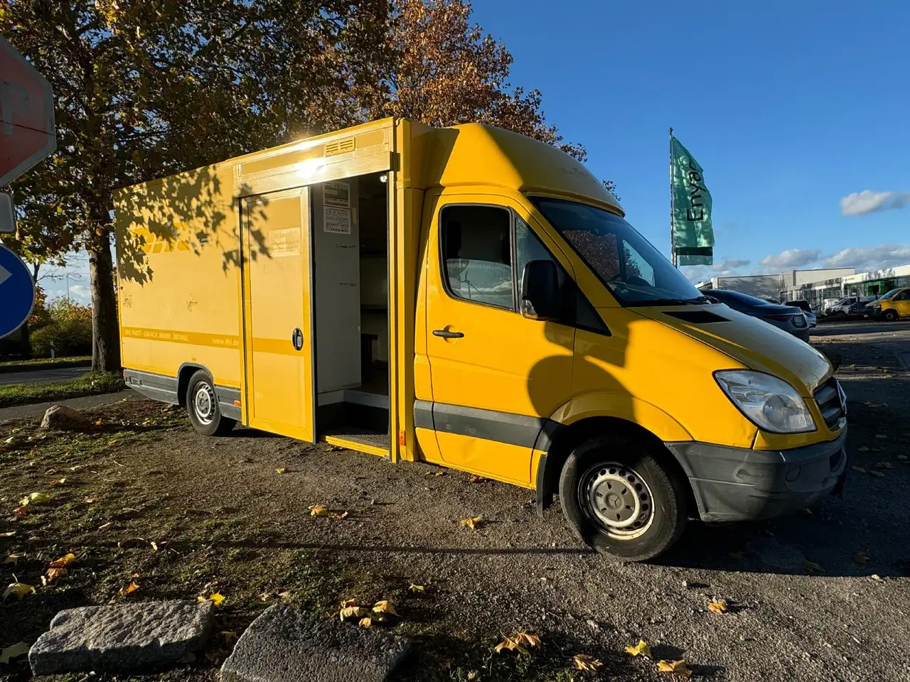 Closed box van Mercedes-Benz Sprinter/Koffer/Regalsystem/ EU5/ 1. Hand: picture 14