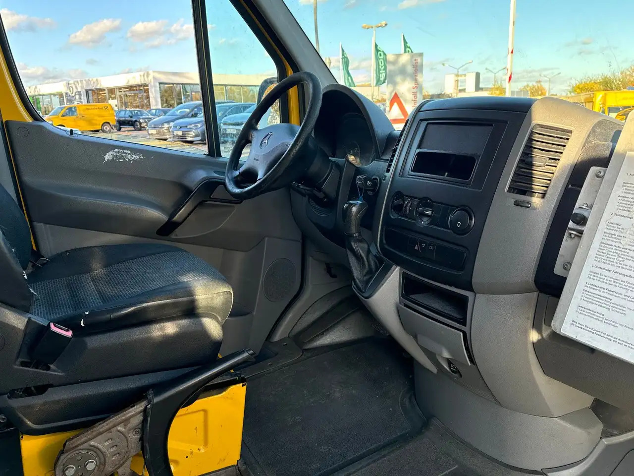 Closed box van Mercedes-Benz Sprinter/Koffer/Regalsystem/ EU5/ 1. Hand: picture 13