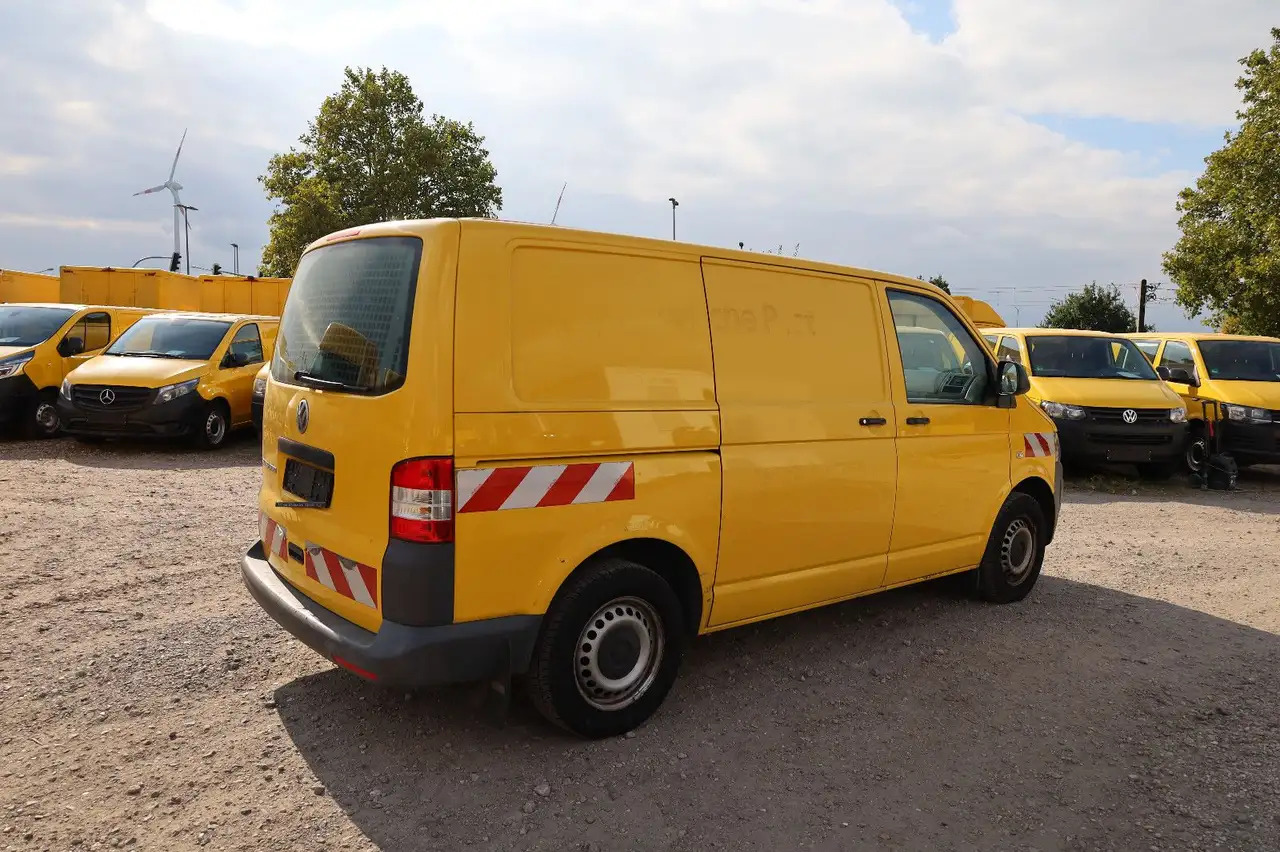 Volkswagen T5 Transporter/ 2.0 TDI/EU5/Werkstattfahrzeug - Panel van, Utility/ Special vehicle: picture 4 Volkswagen T5 Transporter/ 2.0 TDI/EU5/Werkstattfahrzeug - Panel van, Utility/ Special vehicle: picture 4