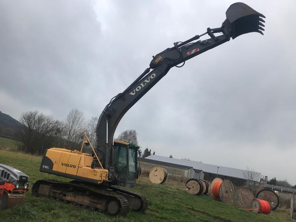 Crawler excavator Volvo EC 160 CL well: picture 33