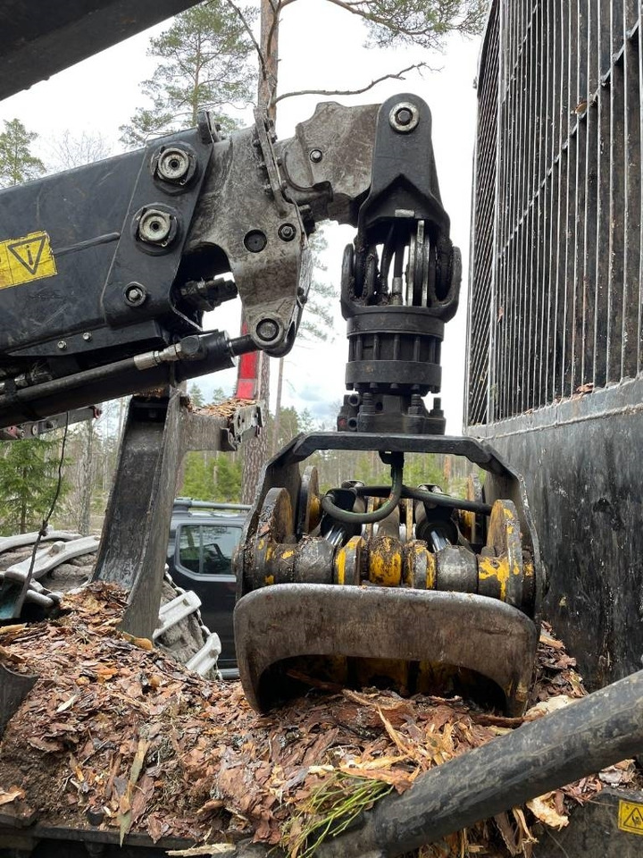 Forwarder Komatsu 895: picture 12 Forwarder Komatsu 895: picture 12