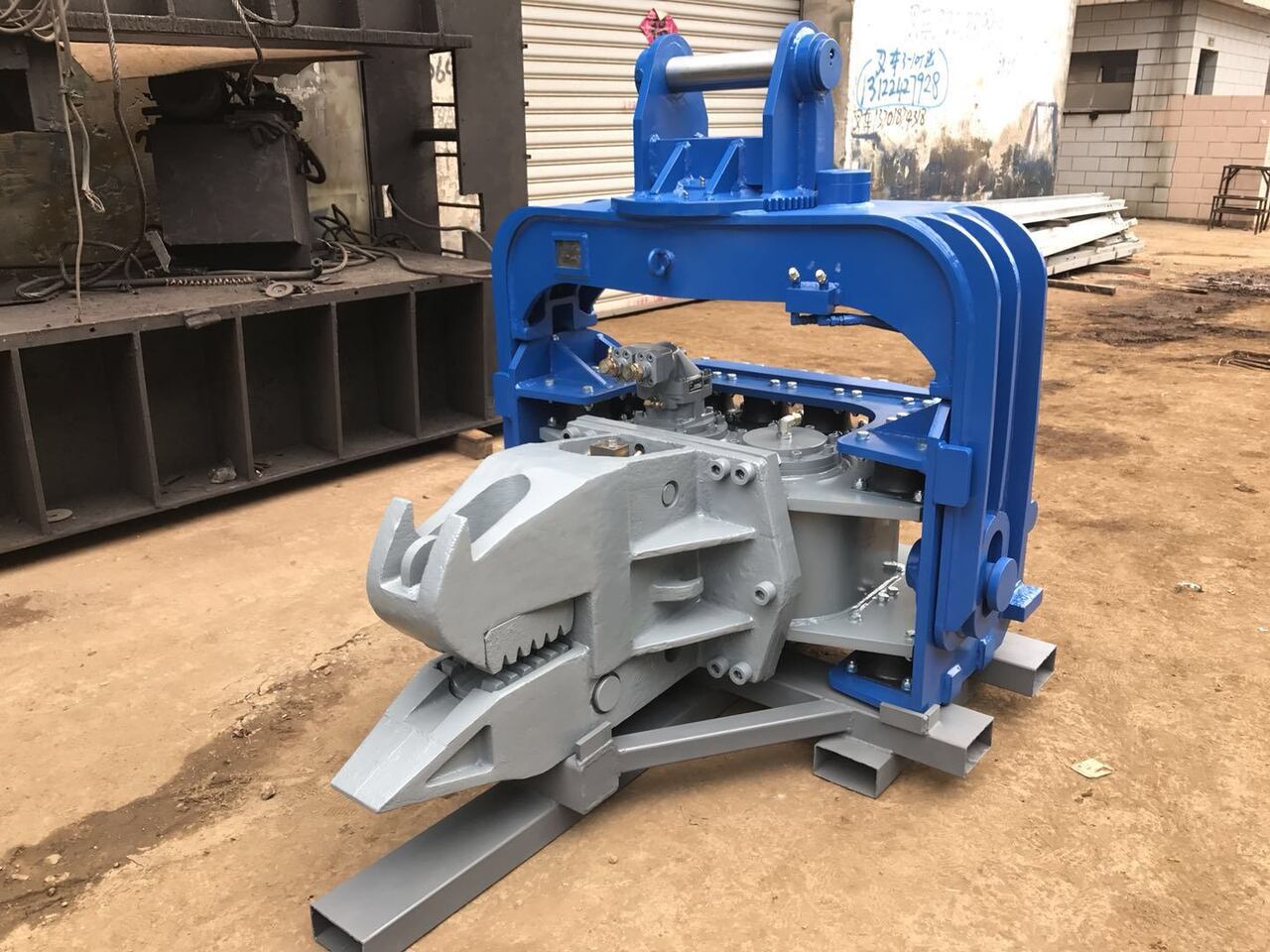 AME Vibratory Pile Hammer - Hydraulic hammer for Excavator: picture 4 AME Vibratory Pile Hammer - Hydraulic hammer for Excavator: picture 4