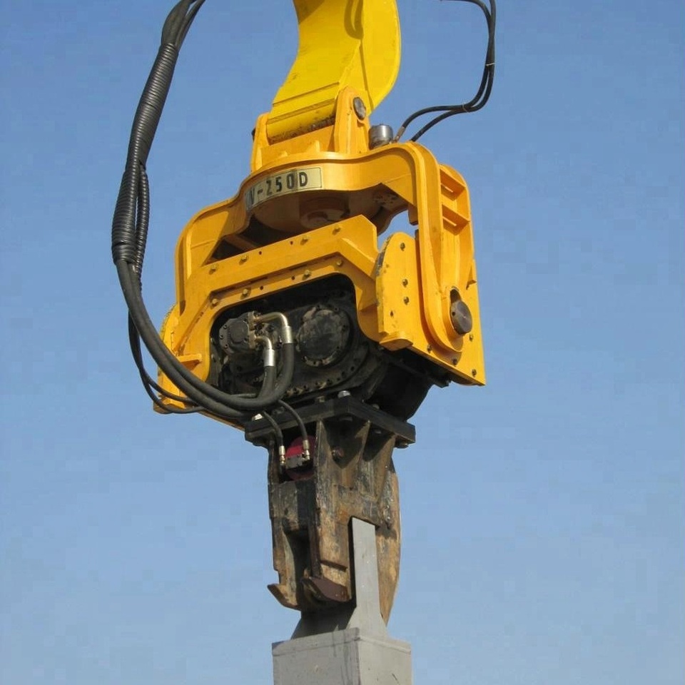 AME Vibratory Pile Hammer - Hydraulic hammer for Excavator: picture 2 AME Vibratory Pile Hammer - Hydraulic hammer for Excavator: picture 2