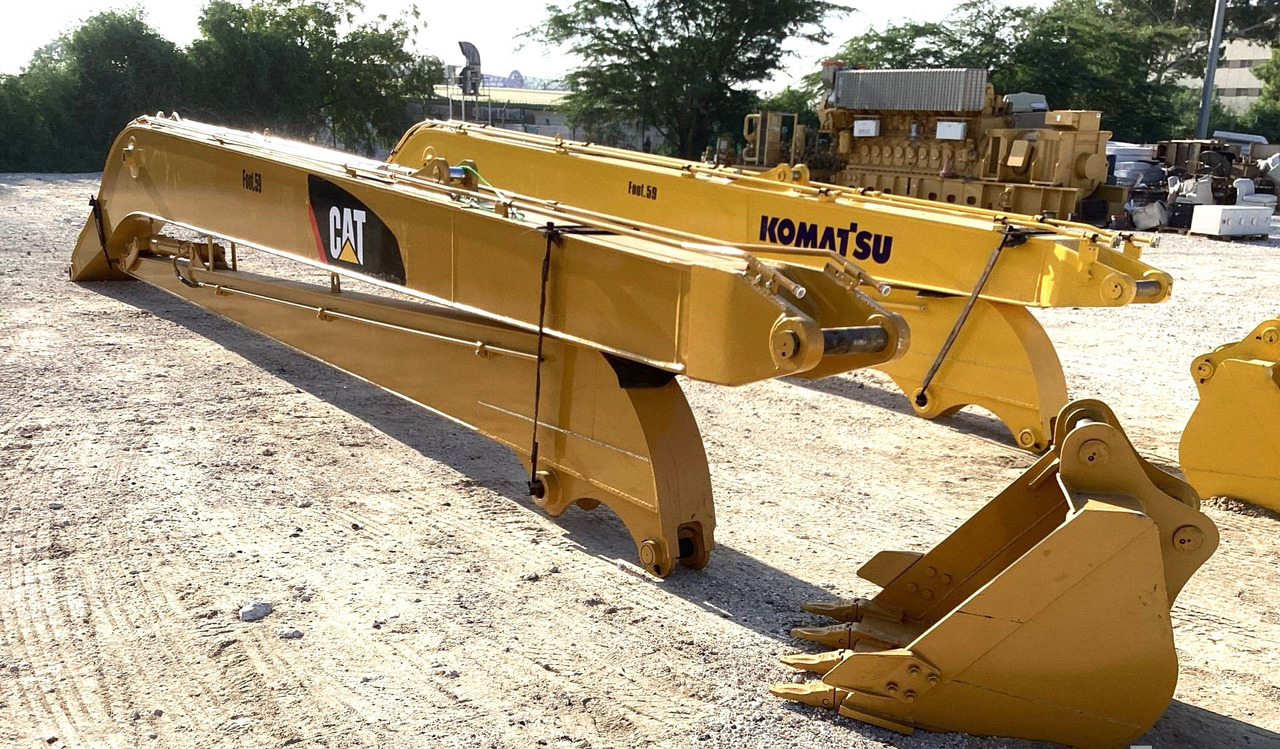 CATERPILLAR CAT 320 - Boom for Excavator: picture 1 CATERPILLAR CAT 320 - Boom for Excavator: picture 1