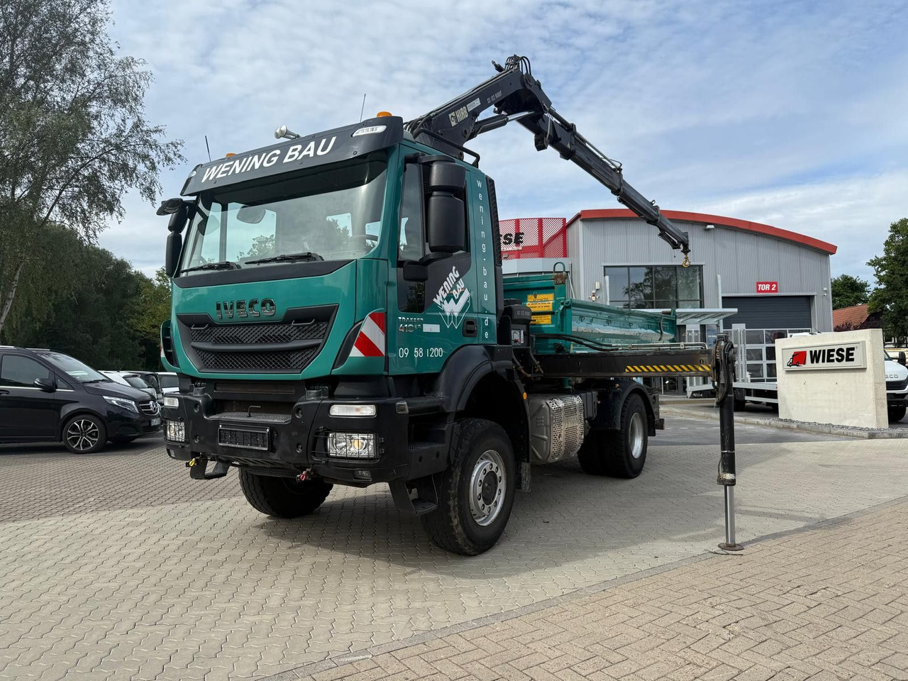 Iveco AD190 T/W Trakker 410 4x4 Allrad Kran KipperHIAB - Tipper, Crane truck: picture 1 Iveco AD190 T/W Trakker 410 4x4 Allrad Kran KipperHIAB - Tipper, Crane truck: picture 1