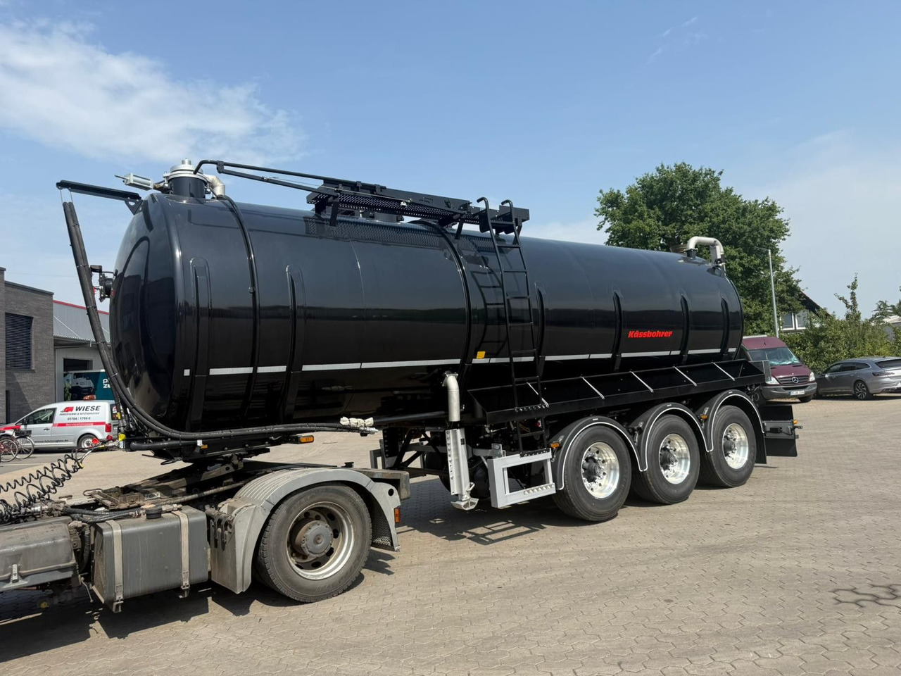 Kässbohrer K.STN L 30 Edelstahl Tanker Gülle Naturabfall - Tanker semi-trailer: picture 4 Kässbohrer K.STN L 30 Edelstahl Tanker Gülle Naturabfall - Tanker semi-trailer: picture 4
