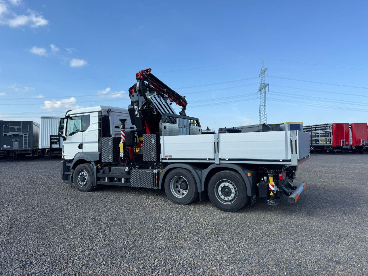 MAN 26.470 6x4-4 Hydrodrive Fassi Kran F545 Jib - Dropside/ Flatbed truck, Crane truck: picture 2 MAN 26.470 6x4-4 Hydrodrive Fassi Kran F545 Jib - Dropside/ Flatbed truck, Crane truck: picture 2