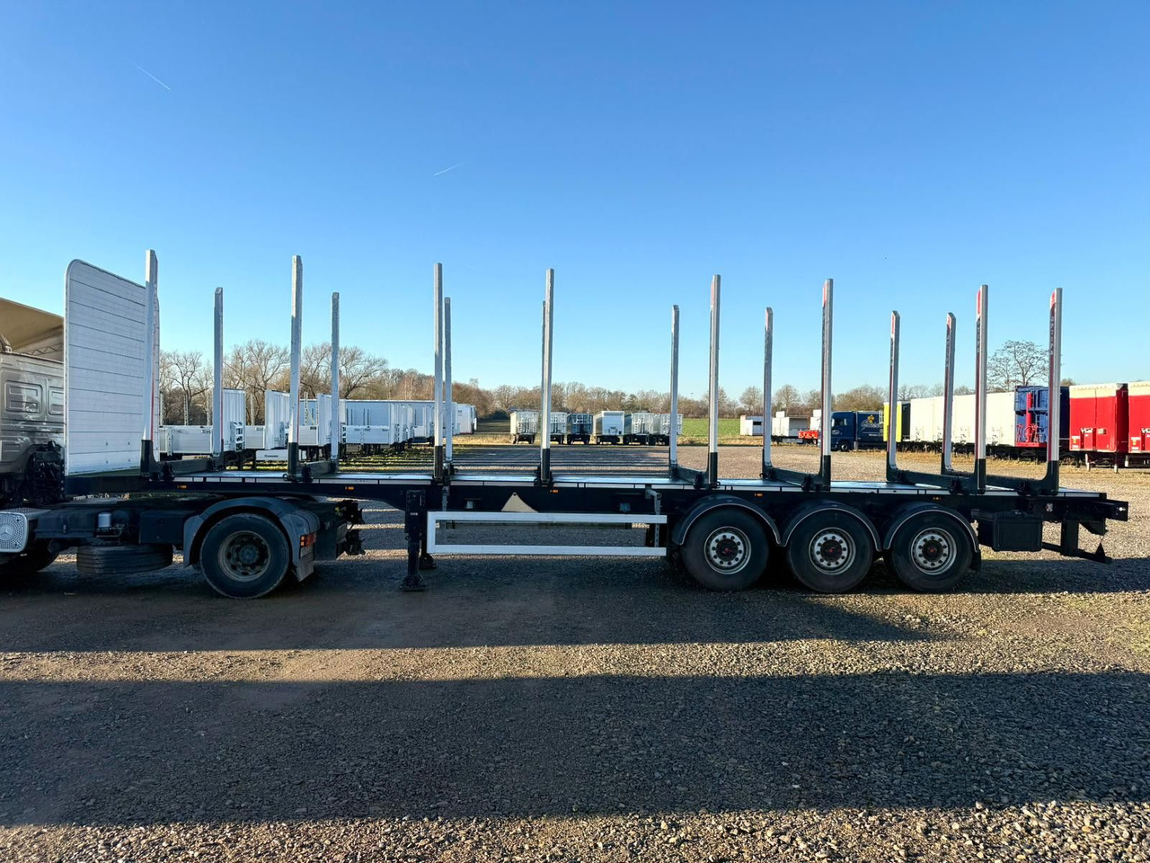 PAVIC Holzauflieger mit Schemel und Rungen - Log semi-trailer: picture 5 PAVIC Holzauflieger mit Schemel und Rungen - Log semi-trailer: picture 5