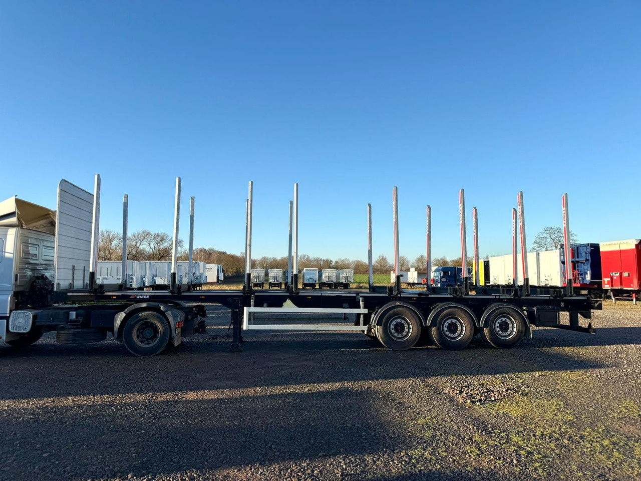 PAVIC Holzauflieger mit Schemel und Rungen - Log semi-trailer: picture 5 PAVIC Holzauflieger mit Schemel und Rungen - Log semi-trailer: picture 5