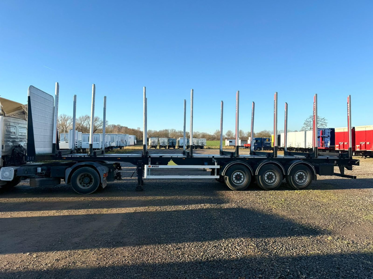 PAVIC Holzauflieger mit Schemel und Rungen - Log semi-trailer: picture 5 PAVIC Holzauflieger mit Schemel und Rungen - Log semi-trailer: picture 5