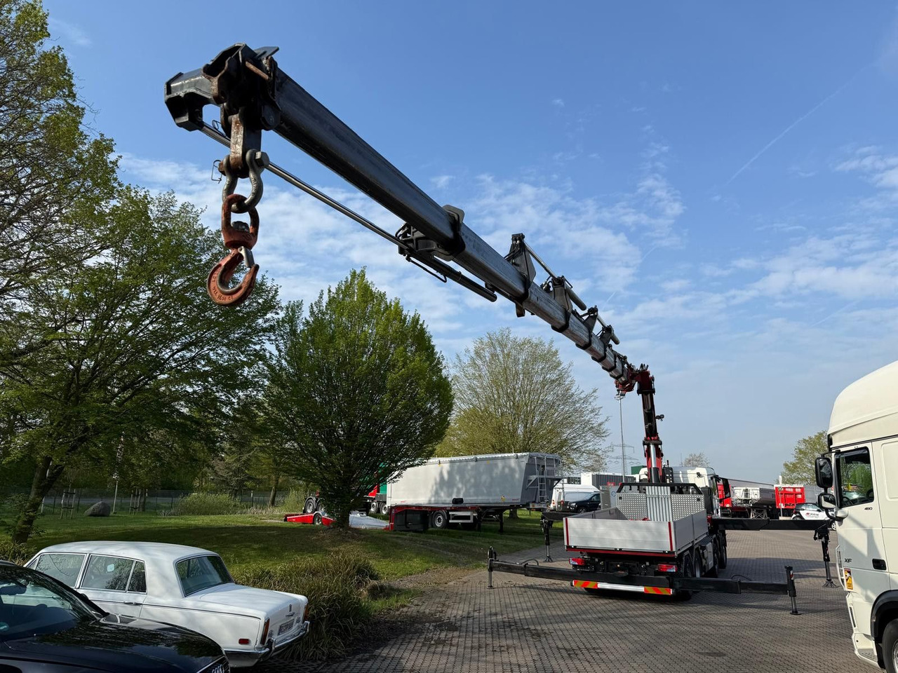 MAN 35.520 8x4 Hydrodrive mit Kran Fassi F800 RA2.28 - Tractor truck: picture 4 MAN 35.520 8x4 Hydrodrive mit Kran Fassi F800 RA2.28 - Tractor truck: picture 4