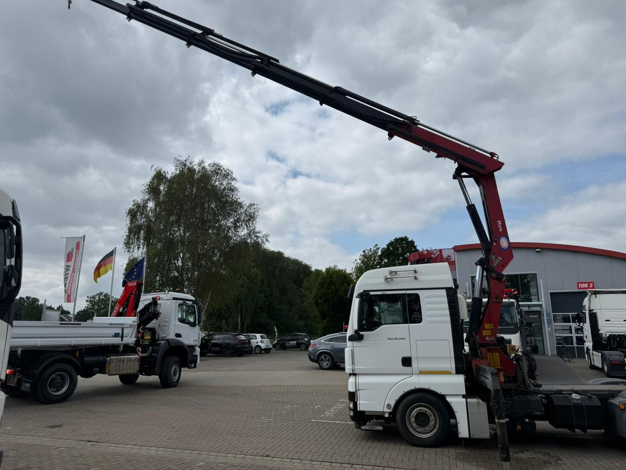 MAN TGX 26.440 6x2 mit HMF 3000-5 Kran TÜV NEU - Tractor truck: picture 5 MAN TGX 26.440 6x2 mit HMF 3000-5 Kran TÜV NEU - Tractor truck: picture 5