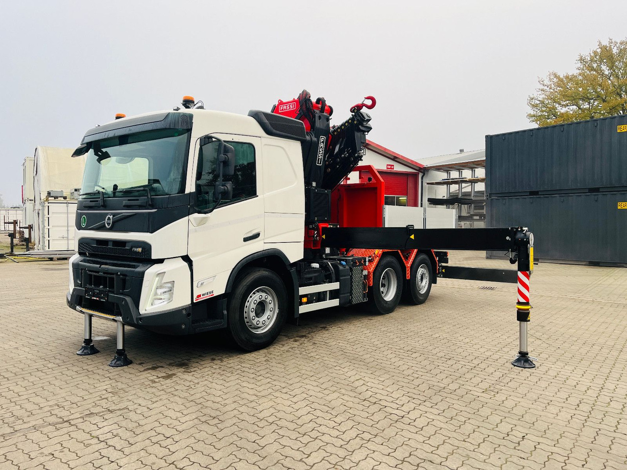 Volvo FMX 540 6x2 mit Kran Fassi F545.2.28 - Tractor truck: picture 1 Volvo FMX 540 6x2 mit Kran Fassi F545.2.28 - Tractor truck: picture 1