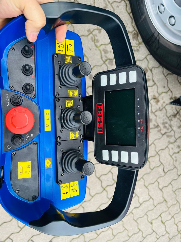 Volvo FMX 540 6x2 mit F545RA.2.28 - Crane truck: picture 5 Volvo FMX 540 6x2 mit F545RA.2.28 - Crane truck: picture 5