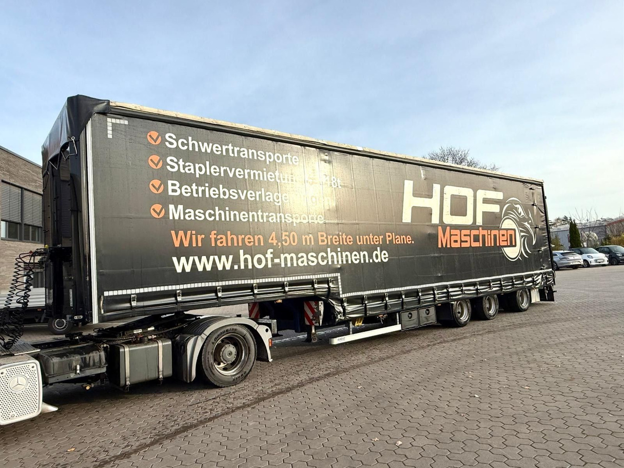 Wiese 3-Achs Stufen Sattel mit Auffahrrampe 25T - Low loader semi-trailer: picture 3 Wiese 3-Achs Stufen Sattel mit Auffahrrampe 25T - Low loader semi-trailer: picture 3