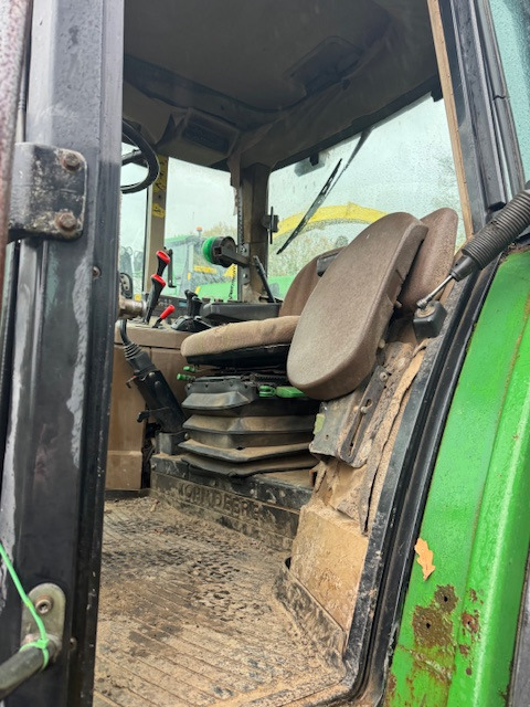 Farm tractor JOHN DEERE 6400: picture 13