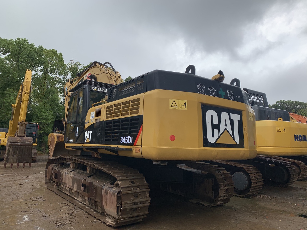 CATERPILLAR 345DL - Crawler excavator: picture 2 CATERPILLAR 345DL - Crawler excavator: picture 2