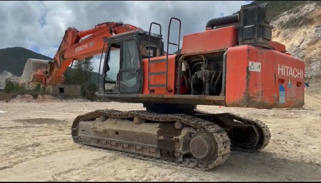 HITACHI ZX470-3 - Crawler excavator: picture 3 HITACHI ZX470-3 - Crawler excavator: picture 3