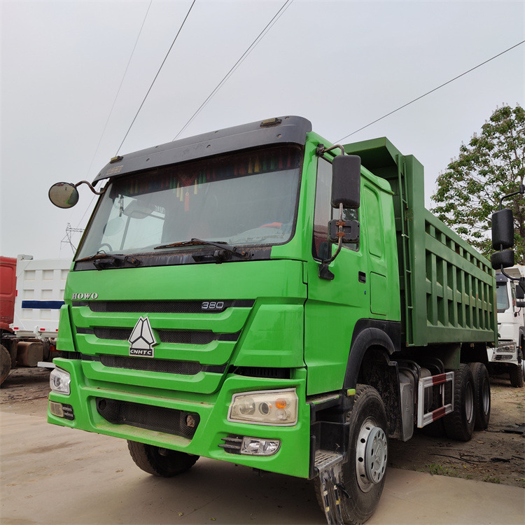 HOWO 6x4 380hp-Green-Tipper - Tipper: picture 2 HOWO 6x4 380hp-Green-Tipper - Tipper: picture 2