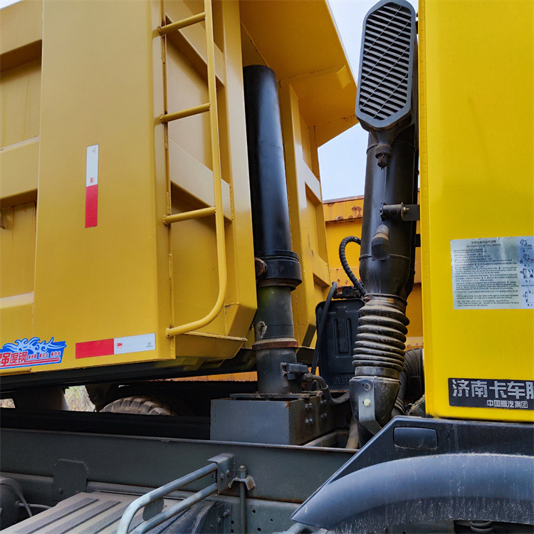 HOWO HOWO6x4 336hp-tipper - Tipper: picture 4 HOWO HOWO6x4 336hp-tipper - Tipper: picture 4