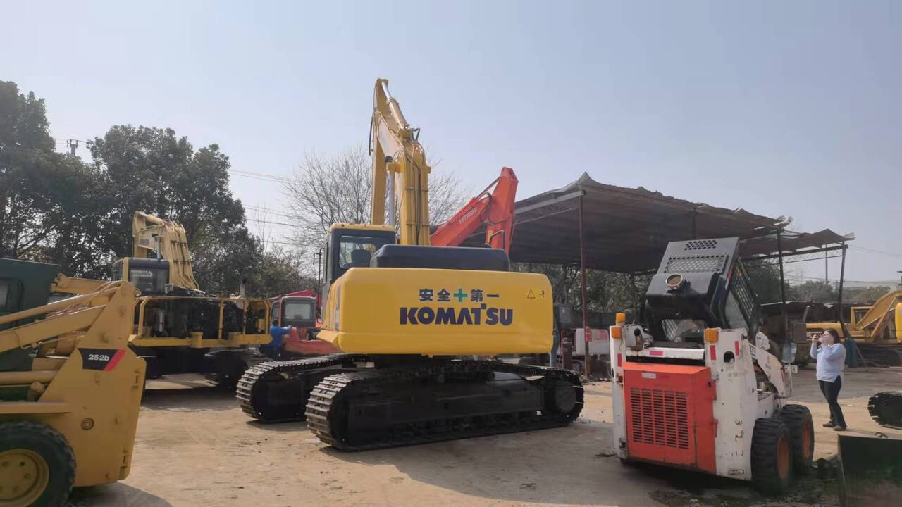 KOMATSU PC300-7 - Crawler excavator: picture 5 KOMATSU PC300-7 - Crawler excavator: picture 5