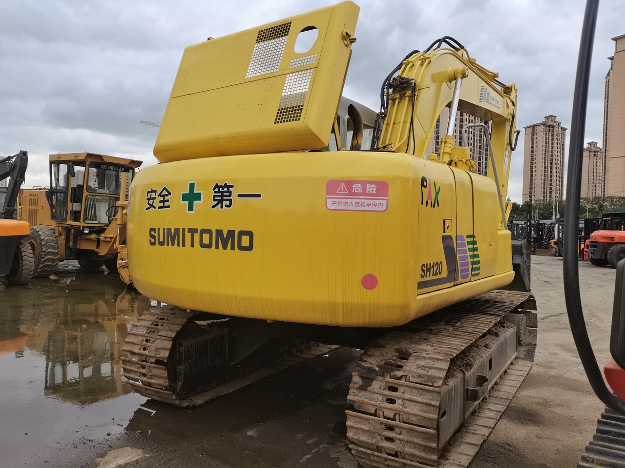 Sumitomo SH120 - Crawler excavator: picture 2 Sumitomo SH120 - Crawler excavator: picture 2