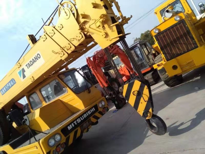 TADANO TL300-E - Crane: picture 3 TADANO TL300-E - Crane: picture 3