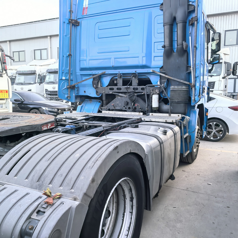 Mercedes-Benz 1841 4x2 - Tractor truck: picture 2 Mercedes-Benz 1841 4x2 - Tractor truck: picture 2