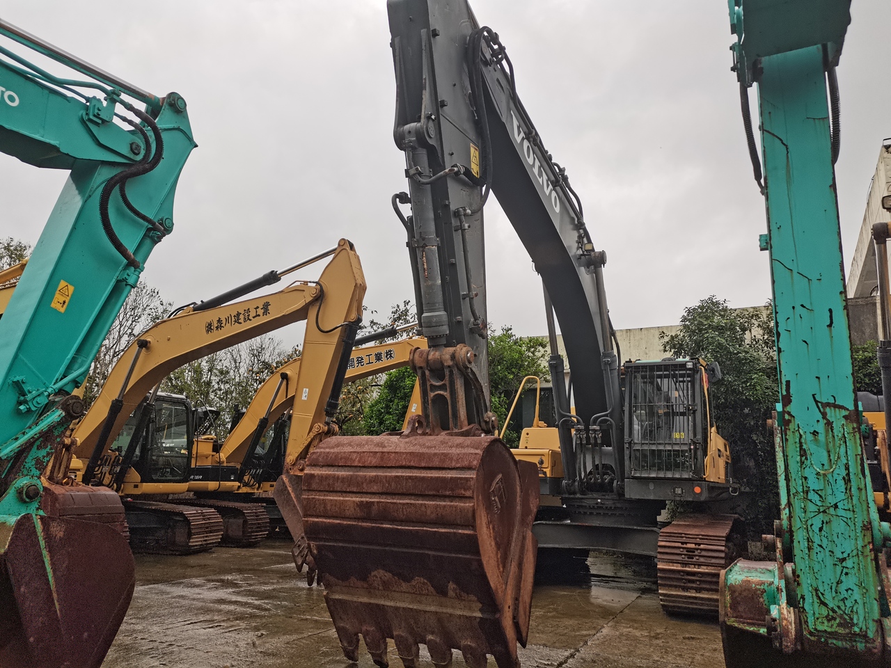 VOLVO EC380DL - Excavator: picture 4 VOLVO EC380DL - Excavator: picture 4