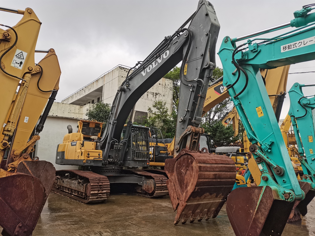 VOLVO EC380DL-excavator - Crawler excavator: picture 2 VOLVO EC380DL-excavator - Crawler excavator: picture 2