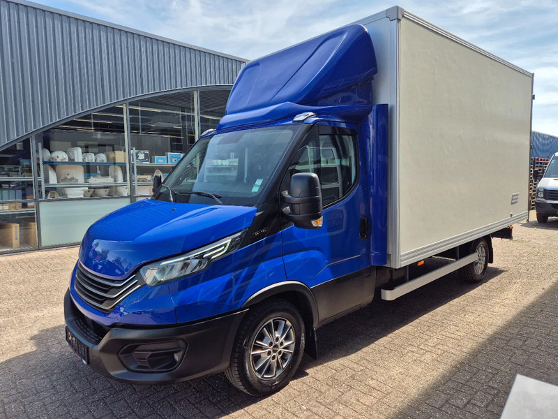 Iveco Daily 35S18 3.0D Koffer/ Xenon/ Airco - Closed box van: picture 5 Iveco Daily 35S18 3.0D Koffer/ Xenon/ Airco - Closed box van: picture 5