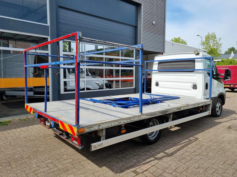 Iveco Daily 50C18 Plateau/ Airco/ PTO/ E6 - Open body delivery van: picture 2 Iveco Daily 50C18 Plateau/ Airco/ PTO/ E6 - Open body delivery van: picture 2
