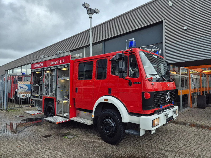 Mercedes-Benz SK 1224 4x4 FIRETRUCK/ FEUERWEHR/ 2400L TANK/ EXPEDITION - Fire truck: picture 2 Mercedes-Benz SK 1224 4x4 FIRETRUCK/ FEUERWEHR/ 2400L TANK/ EXPEDITION - Fire truck: picture 2