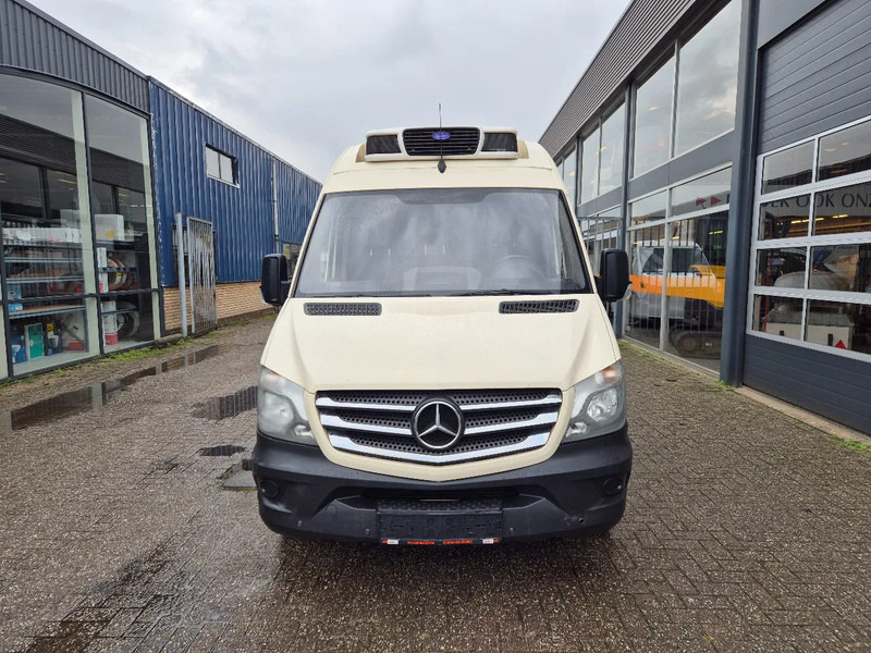 Mercedes-Benz Sprinter 316 CDI L3H2 E6/ Koelwagen Carrier 400 MT -30/+30 Standby 380V - Refrigerated delivery van: picture 3 Mercedes-Benz Sprinter 316 CDI L3H2 E6/ Koelwagen Carrier 400 MT -30/+30 Standby 380V - Refrigerated delivery van: picture 3