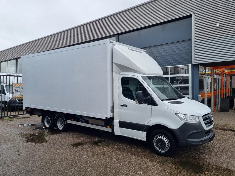 Mercedes-Benz Sprinter 516 CDI BE Clixtar/ Webasto/ 27 KUB/ Nutzlast 3.3T/ 73691 - Closed box van: picture 1 Mercedes-Benz Sprinter 516 CDI BE Clixtar/ Webasto/ 27 KUB/ Nutzlast 3.3T/ 73691 - Closed box van: picture 1
