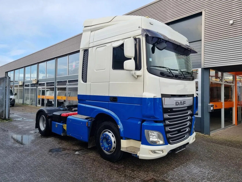 DAF XF 106.440 EURO 6/ Intarder/ Webasto/ ADR / Klima - Tractor truck: picture 1 DAF XF 106.440 EURO 6/ Intarder/ Webasto/ ADR / Klima - Tractor truck: picture 1
